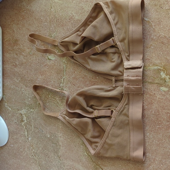 Lively Busty Bralette, Size 2, EUC - Picture 2 of 2